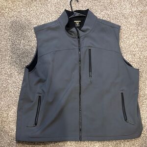 Noble Outfitters Men's Gray Softshell Vest